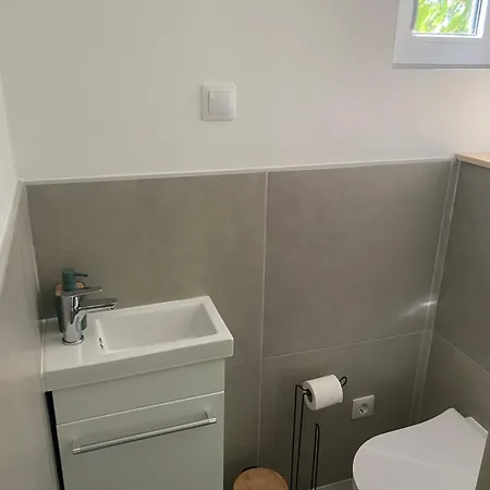 Panna Tanya Kishaz * Tahitófalu