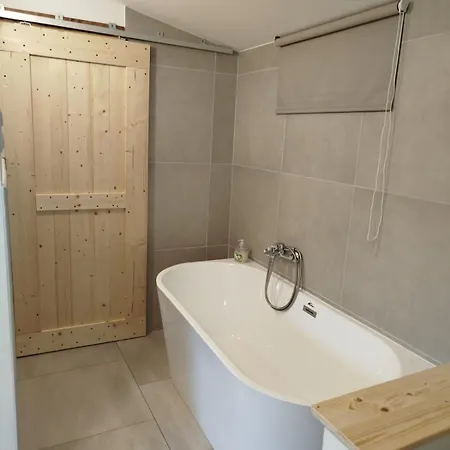 別荘 Panna Tanya Kishaz