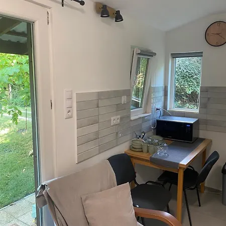 Panna Tanya Kishaz *