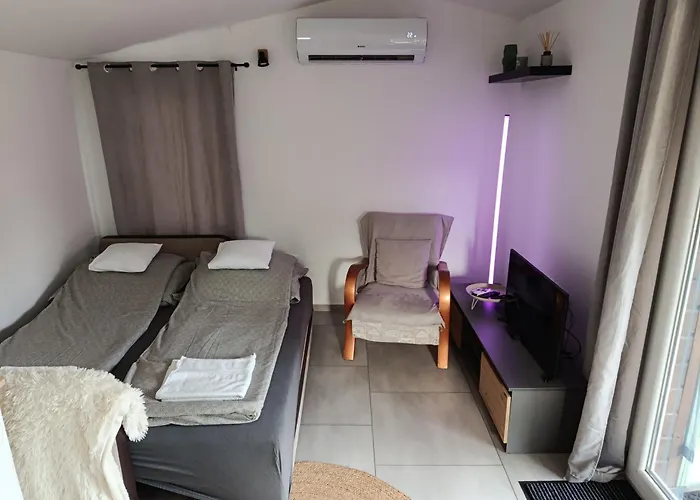 Panna Tanya Kisház Tahitófalu